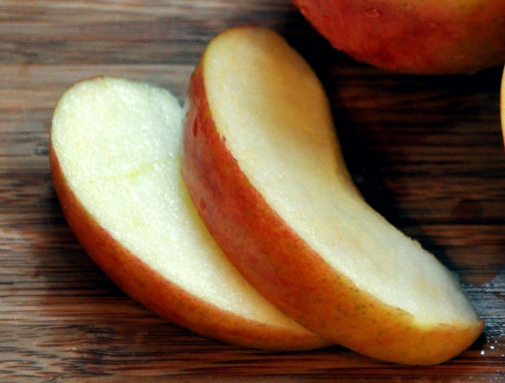 apple slices | Walter Reeves: The Georgia Gardener tree hole root